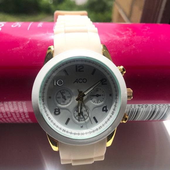 Watch - Picture 4 of 5